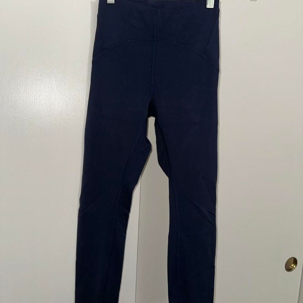 Lululemon Women's Navy and Blue Leggings